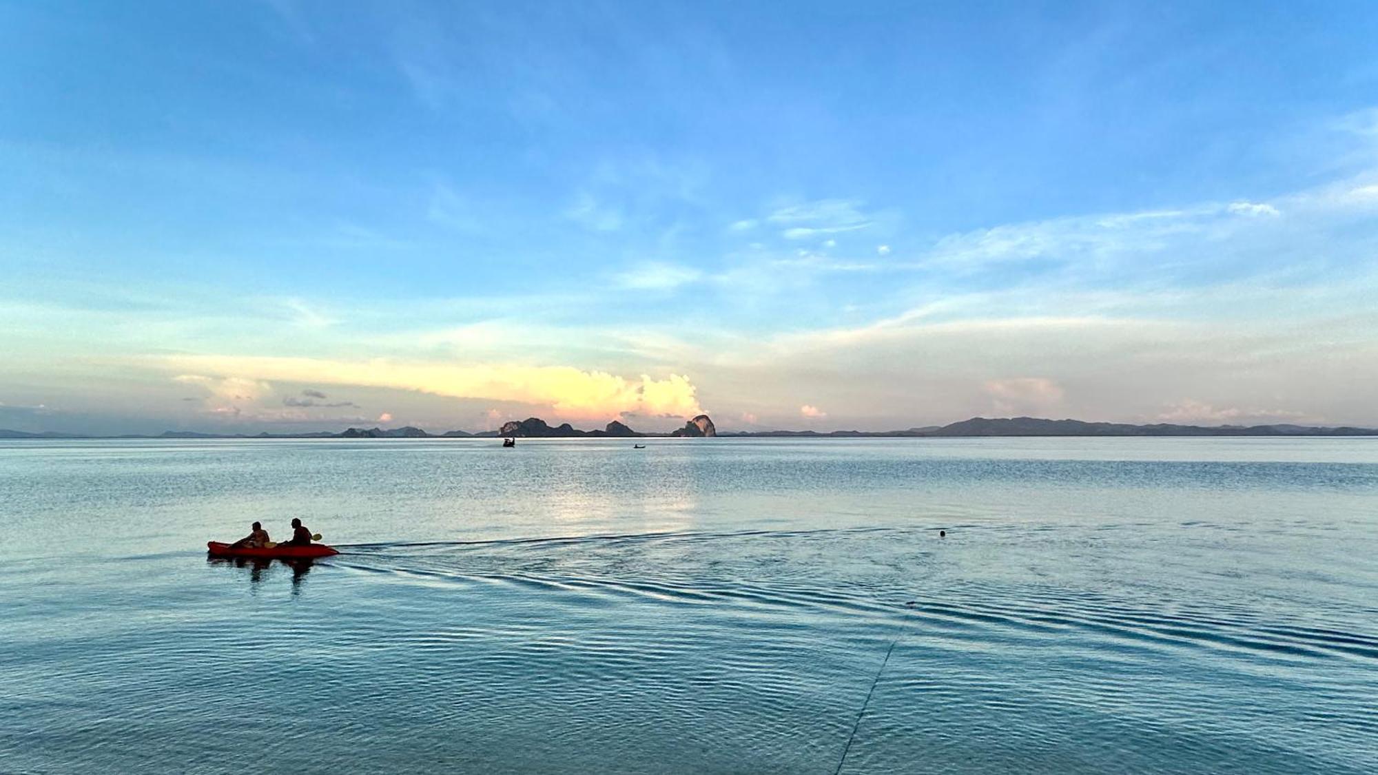 Coco Cottage Koh Ngai Bagian luar foto
